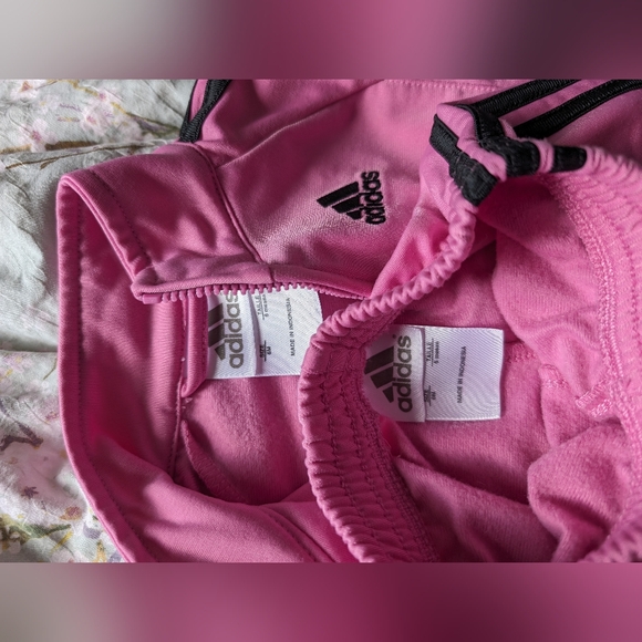 6 month Adidas pink tracksuit - Picture 2 of 3